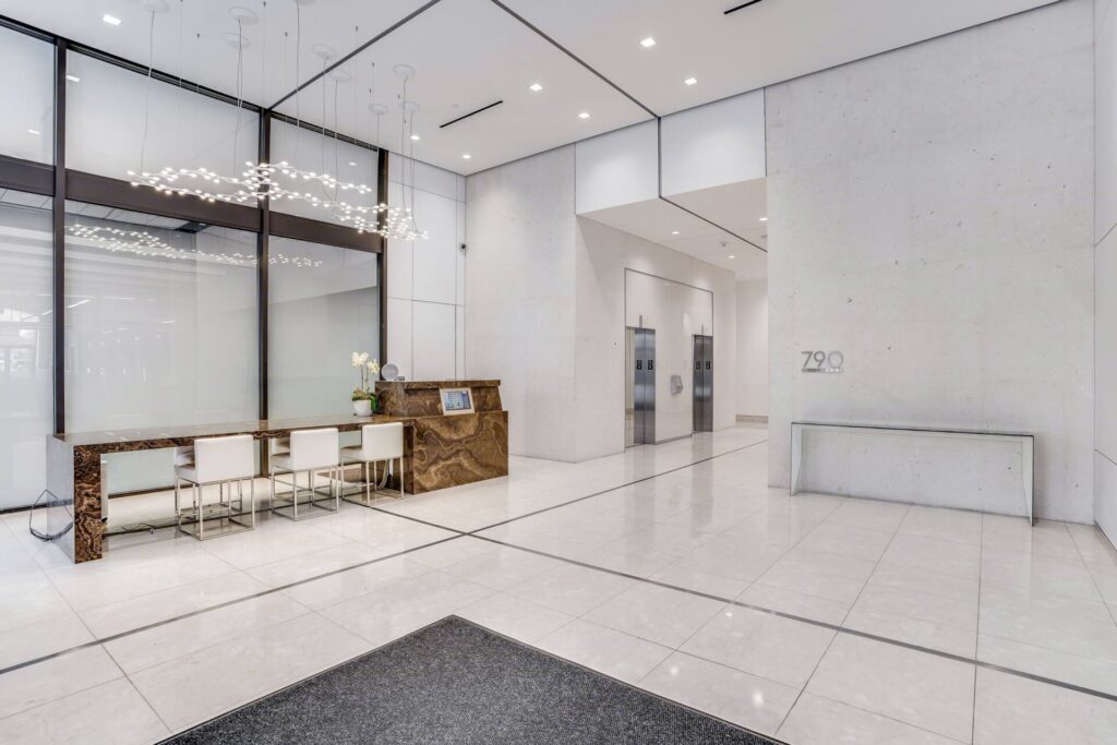 cs307381-lobby-1-scaled