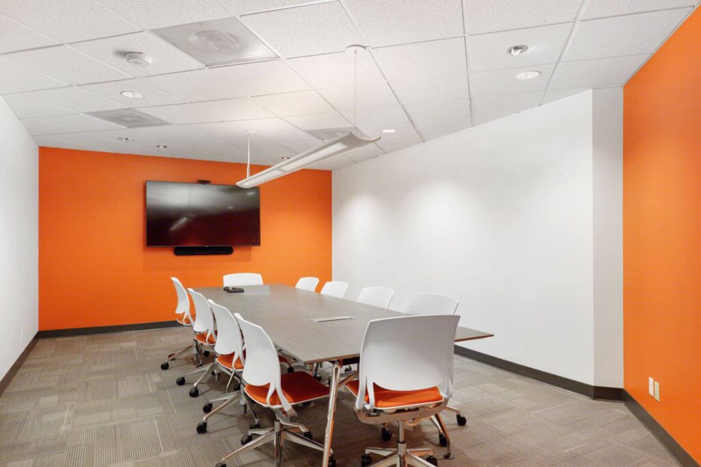 resize11808-northupway-amenities-1007-conference-room-1