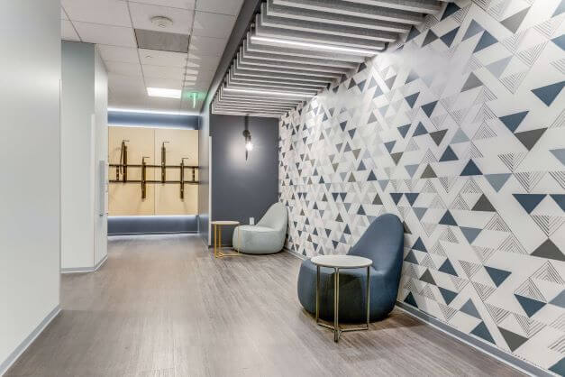 resized5s8a3538-lobby