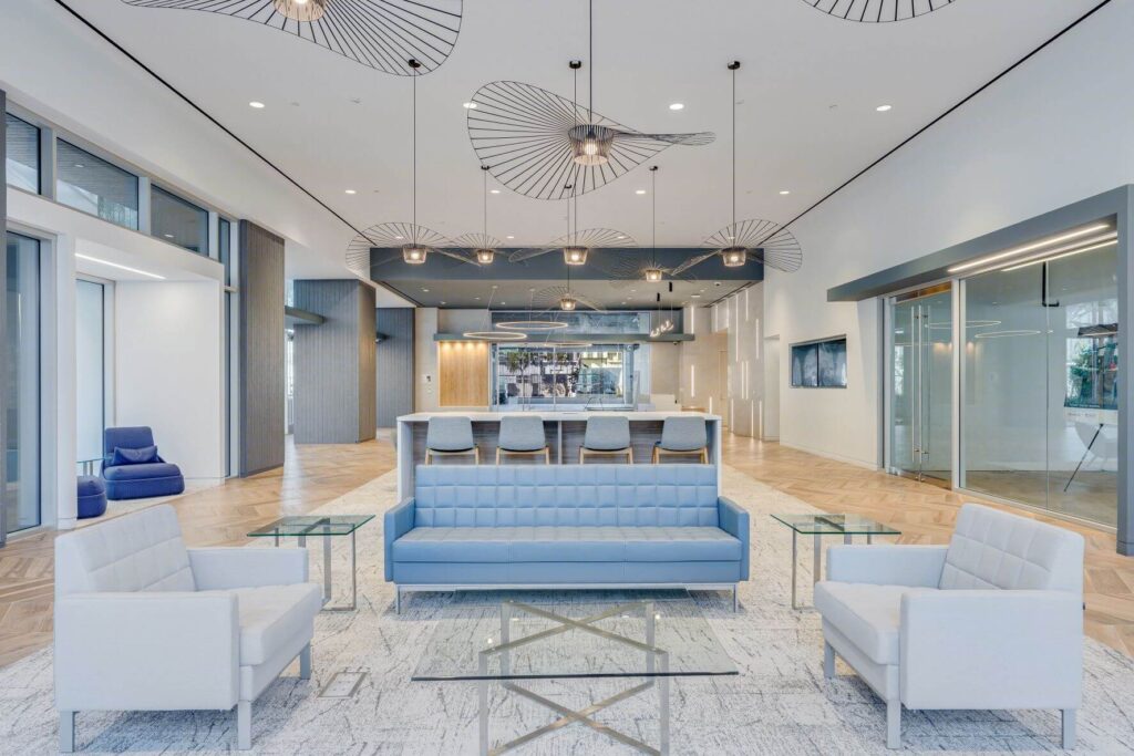 resizedsc09662-lobby