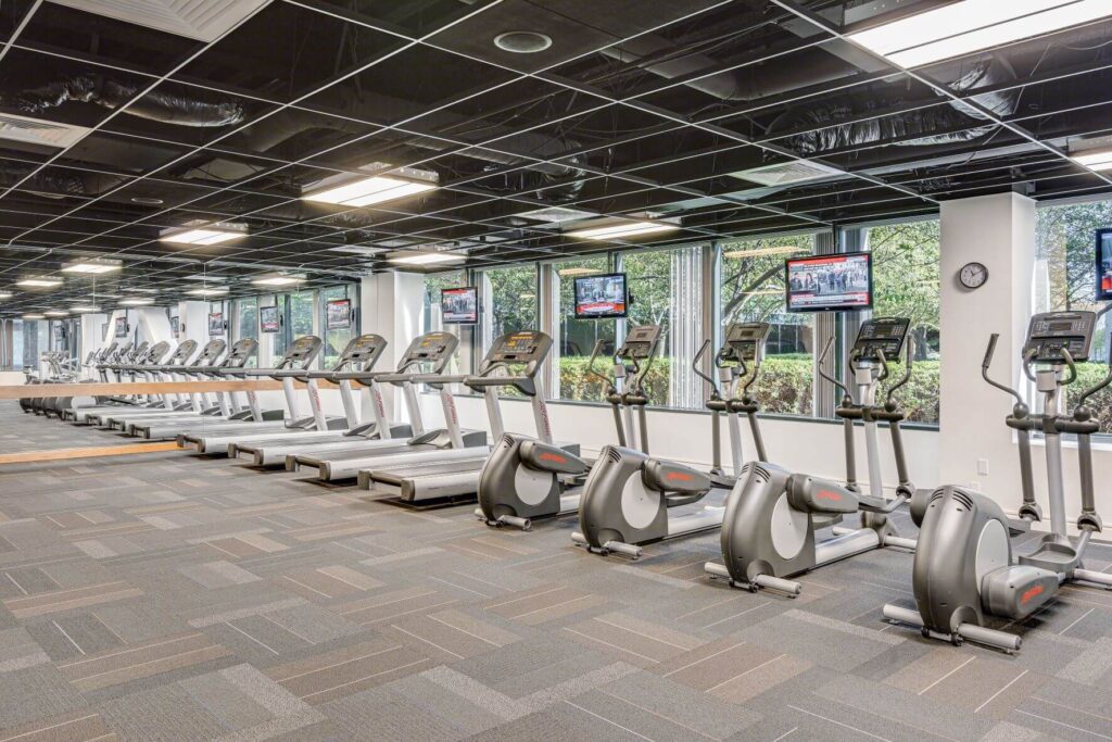 resizefit00061-gym-1-1
