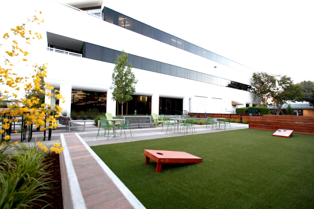 swift-p-2830-de-la-cruz-blvd-b-86776-amenity-area-b